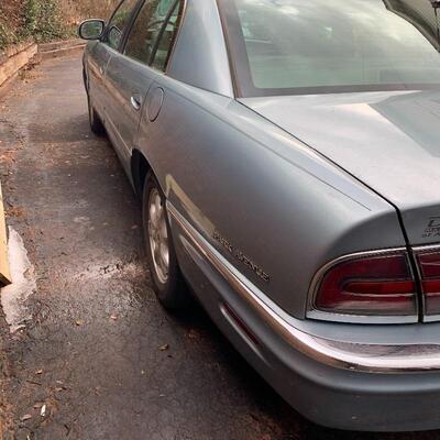 Lot 1 - 2003 Buick Park Avenue 