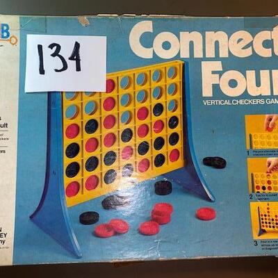 Lot  134 - Connect Four Game
