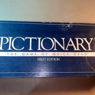Lot 137 - Pictionary First Edition
