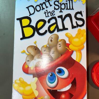 Lot 139 - Dont spill the Beans game