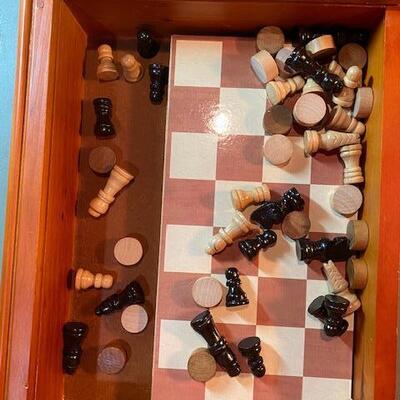 Lot 153 - Chess and Checkers
