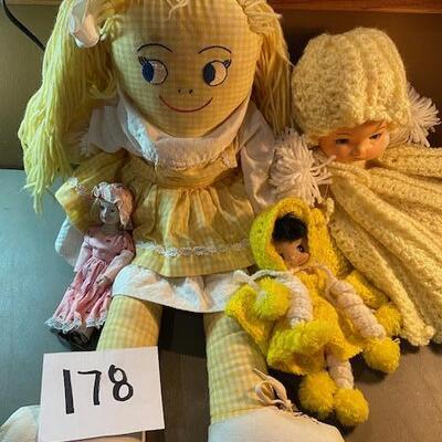 Lot 178 - 4 vintage handmade dolls