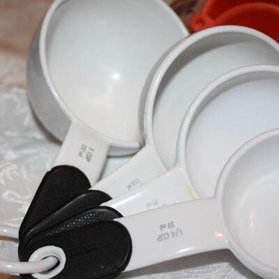 #34 Kitchen Assortment