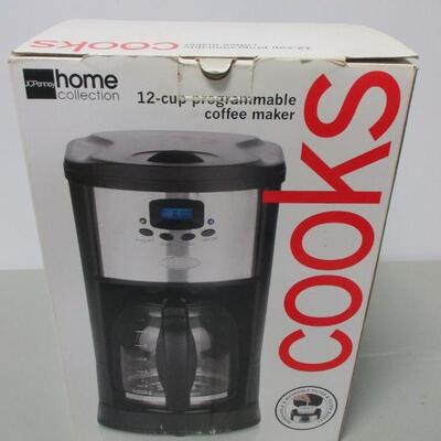 Lot 149 - Home Collection 12 Cup Coffee Maker
