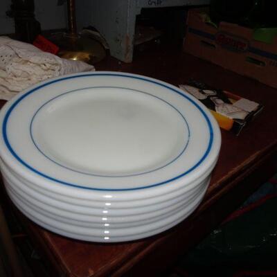 Milk Glass Pyrex Dinner Plates 