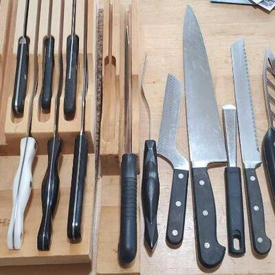 #2506 • Cooking Knives With Dividers