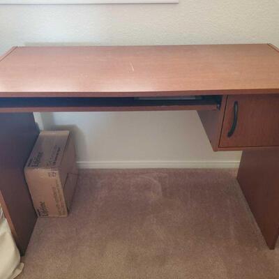#4002 • Wooden Desk
