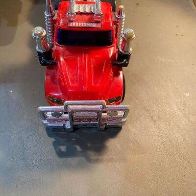 Lot 180 - Tonka and Craftsman trucks