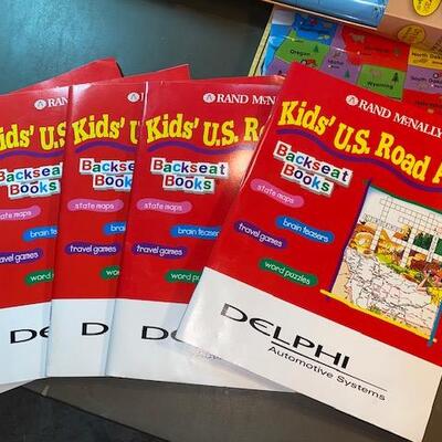 Lot 183 - Maps , map puzzles