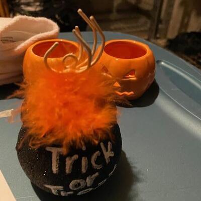 Lot 194 - Halloween Misc. 