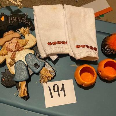 Lot 194 - Halloween Misc. 
