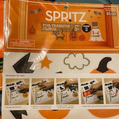 Lot 198 - halloween Craft Kits