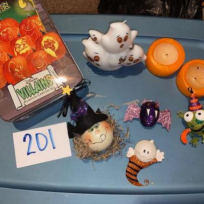 Lot 201 - Carving and misc. 