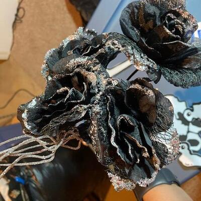 Lot 204 - halloween misc