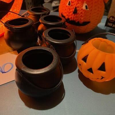 Lot 206 - Halloween Misc
