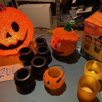 Lot 206 - Halloween Misc