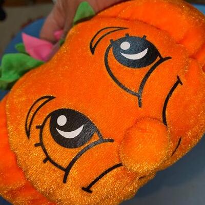 Lot 207 - Halloween Plush