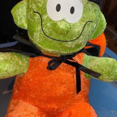 Lot 207 - Halloween Plush