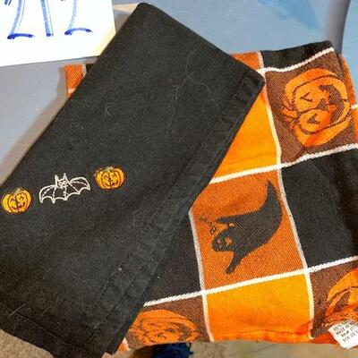 Lot 212 - Halloween Misc