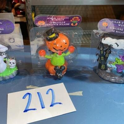 Lot 212 - Halloween Misc