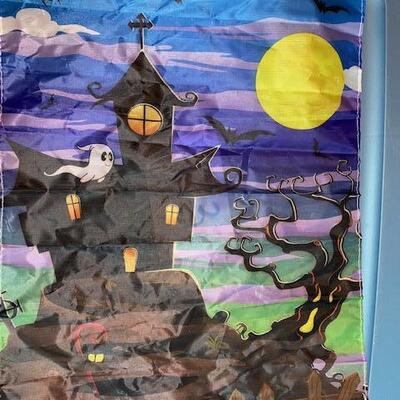Lot 213 - halloween misc