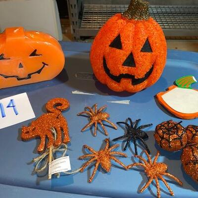 Lot 214- halloween misc