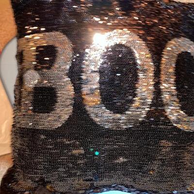 Lot 217 - halloween sequin flip pillow