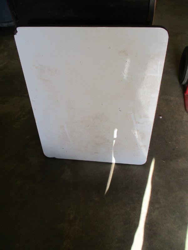 Lot 167 Enamel Table Top Without Legs