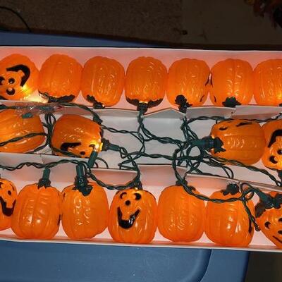 Lot 219 - Light ups