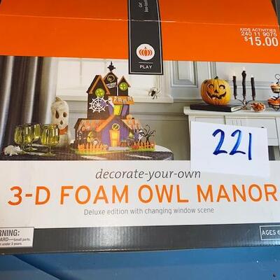 Lot 221 - 3D foam Owl Manor Kit