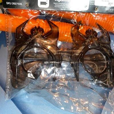 Lot 224 -  halloween Misc