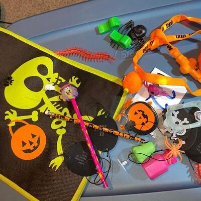 Lot 224 -  halloween Misc