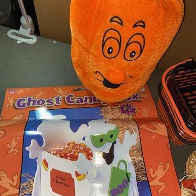 Lot 230 - Halloween Misc