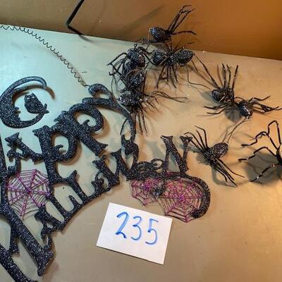Lot 235 - Spider Lot