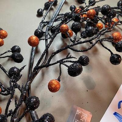 Lot 243 - Halloween Garlands