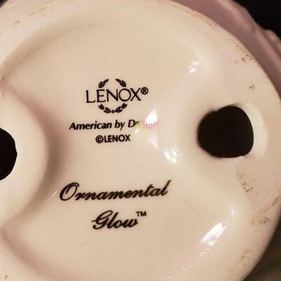 Lor 27:  Candles and Decor