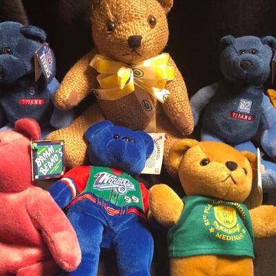 6 Sports Themed Stuffer Bears - GB Packers, 2 Titans Pro Bears, PGA, World Series, Clipper Jones