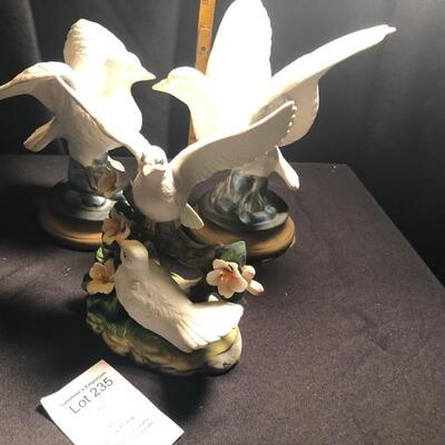 3 White Bird Figurines - Kissing Doves, GEI 1997 Figures