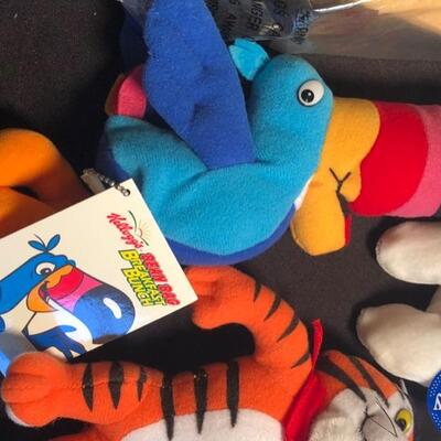 8 Vintage Food Themed Stuffed Animals - Mr Peanut, Tony The Tiger, Fruit Loop Toucan, Smacks Dig em, 3 smaller Pillsbury Doughboys, and 1...