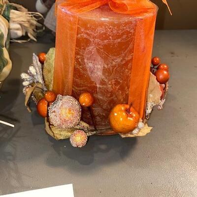 Lot 245 - Fall decor