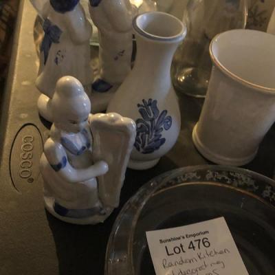 11 Random Kitchen and vintage Decorative items