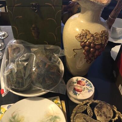 11 Fruit Decorative Household Items