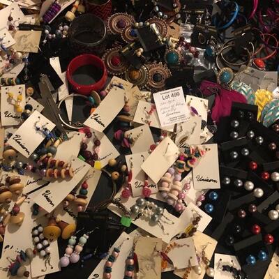 Over 180 Fashion Jewelry Items - Rings, Bracelets, Earrings 