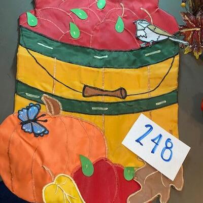 Lot 248 - Fall Decor