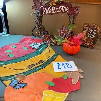 Lot 248 - Fall Decor