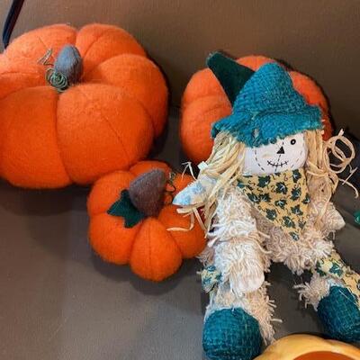 Lot 249 - fall decor