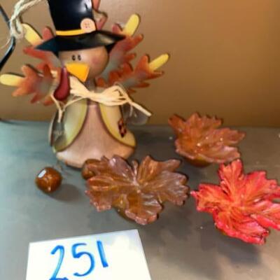 Lot 251 - fall decor