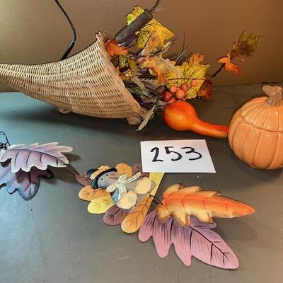 Lot 253 - fall decor