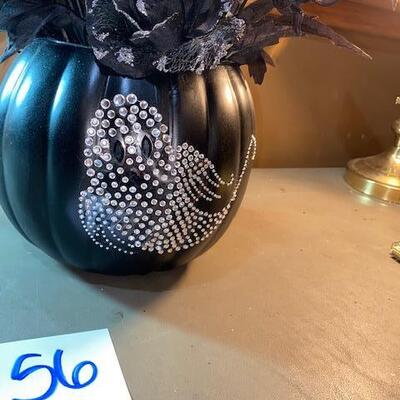 Lot 256 - Halloween Boquet