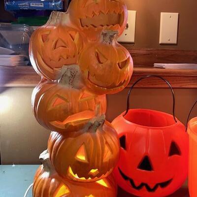 Lot 257 - pumpkins